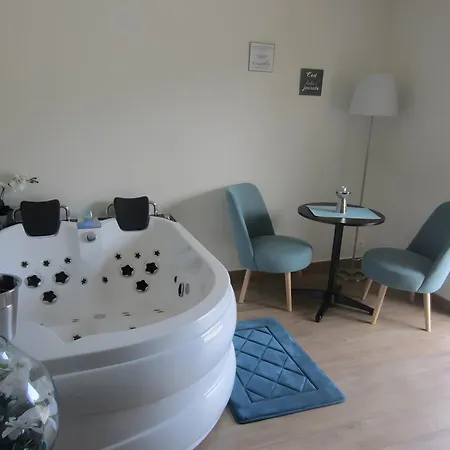 Balneo Coeur A Coeur Avec Piscine