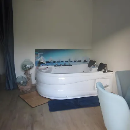 Balneo Coeur A Coeur Avec Piscine