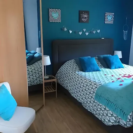 Balneo Coeur A Coeur Avec Piscine Bed and Breakfast 4*