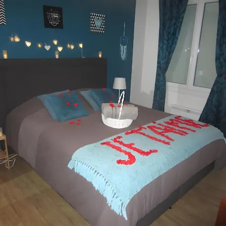 Balneo Coeur A Coeur Avec Piscine 4* Carsan