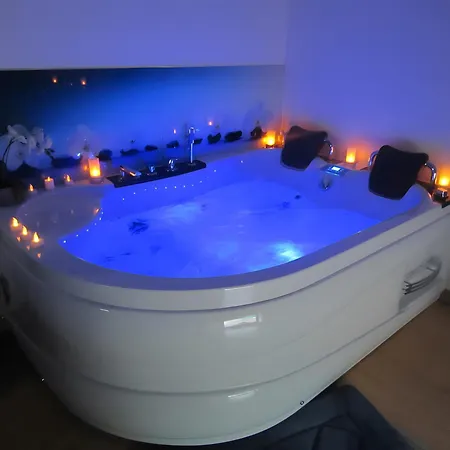 Bed and Breakfast Balneo Coeur A Coeur Avec Piscine Carsan